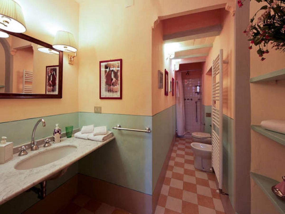 Ferienwohnung Casa Tornabuoni Florenz Zimmer foto